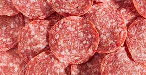 Estes são os alimentos que mais envelhecem a pele, segundo médico