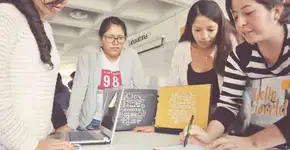 Curso abre inscrições para a formação de mulheres programadoras