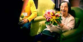 Flor Gentil reaproveita restos de festas e leva alegria a idosos