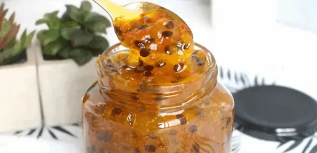 Faça uma geleia de pimenta com maracujá fácil e com 5 ingredientes