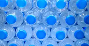 Gigantes de alimentos querem produzir garrafa PET sustentável