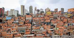 9 morrem pisoteados durante ação policial em baile funk em SP