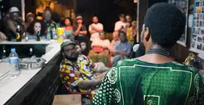 À procura da poesia perfeita: conheça slams e saraus em SP