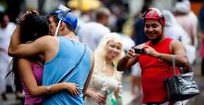 Doença do Beijo: risco de infecção aumenta no Carnaval