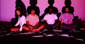 Boogarins aterriza em São Paulo para show na Casa Natura Musical