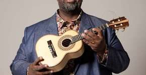 Samba na Feira convida Péricles no Engenho de Dentro