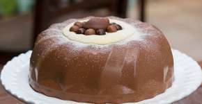 Pudim gelado de chocolate com leite ninho que não vai ao forno