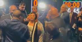 Jornalista arremessa celular de deputado que atacou Vera Magalhães