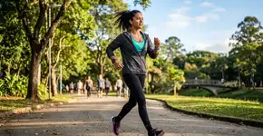 Caminhar em vez de ir para a academia ajuda muito, mas só vale a pena se a caminhada durar pelo menos 30 minutos consecutivos, sem interrupções e a uma velocidade de 5 km/h