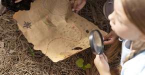 Papai Noel chega ao Shopping Penha em grande aventura no “Acampamento de Natal”