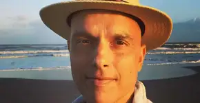 Léo Rosa anuncia cura de câncer e comemora: ‘celebrar a vida’