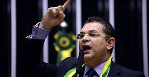 Deputado defende trabalho infantil após medalha de Rayssa Leal