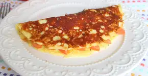 Crepioca com crostinha de queijo crocante bem fácil de fazer