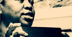 Nega Duda estreia a festa Balaio Groove no Jongo Reverendo