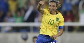 Marta faz história e é eleita a melhor do mundo pela sexta vez