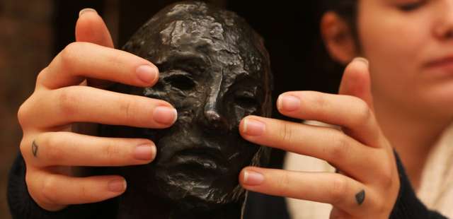 Exposição ‘TRANSVER: Fotografias Feitas por Pessoas Deficientes Visuais’