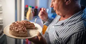 Sinais de Alzheimer durante a alimentação para ficar atento