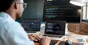 Fecap abre inscrições para bolsas de estudo em tecnologia