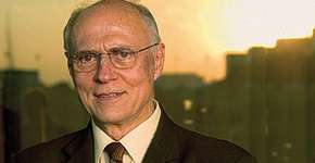 Eduardo Suplicy participa do projeto “O Teatro e o Poder”