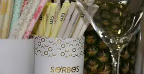 Canudinho comestível e biodegradável é opção ao de plástico