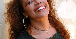 Verônica Ferriani no Sábados de Samba