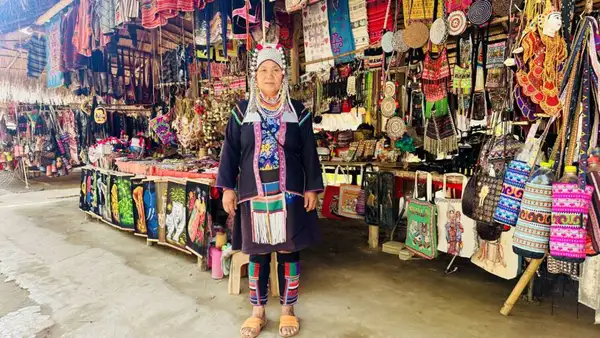 Akha é outro grupo que vive na aldeia de refugiadas