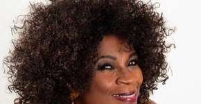 Zezé Motta critica campanha de papel higiênico e pede respeito