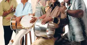 Show do Fundo de Quintal no ensaio da Vai-Vai