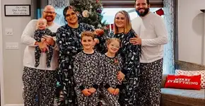 Quarteto vive poliamor e revela que não sabe quem é pai de qual filho