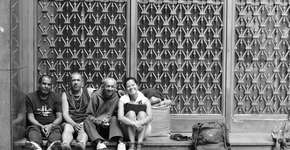 Fotógrafa passa o Dia dos Pais retratando a realidade de moradores de rua