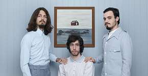 Jovem trio de rock “O Terno” se apresenta na Galeria Olido