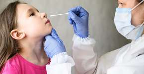 Os sete principais sintomas da variante Ômicron em crianças