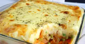 Escondidinho vegetariano com jeitinho de comida de mãe