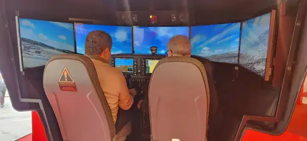 Uma das atrações do  Espaço Iberia é um simulador