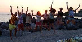 Rede promove viagens de baixo custo em troca de ajuda voluntária