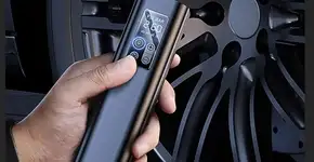 Pneu vazio nunca mais! Compressor de ar portátil da Baseus com mais de 50% de desconto e sem taxa de importação