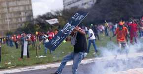 Confira imagens de violência em protesto contra Temer no DF