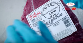 Detalhe em novo comercial da JBS é motivo de piada na internet