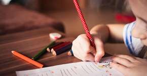 Veja atividades simples que ajudam na alfabetização infantil