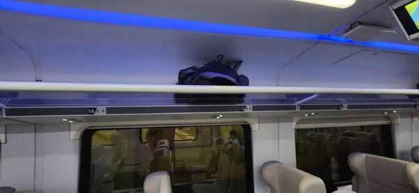 Há ainda espaço para pequenas bagagens