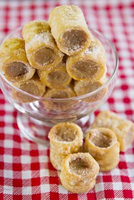 Canudinho de doce de leite (Barraca Delícias da Roça, do Nhô Lau)