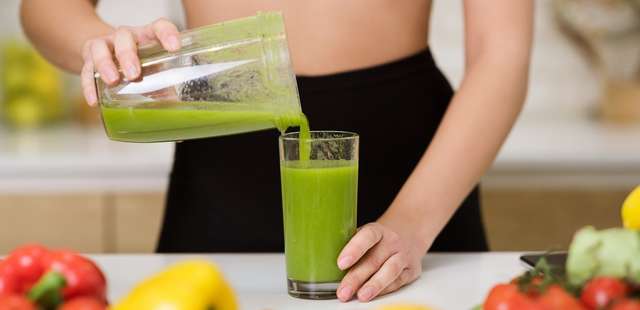 A receita de suco verde com melão e linhaça que você precisa provar