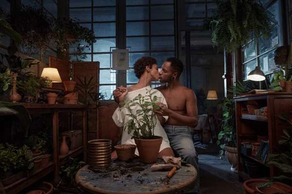 Beijo do Outro Lado da Vida