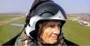 Veterana da Segunda Guerra voa de novo aos 92 anos