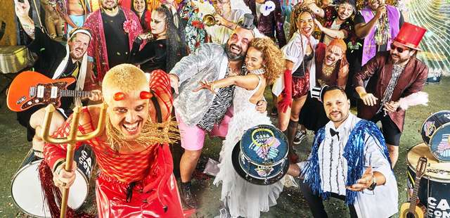 Desfile Oficial – Bloco Casa Comigo