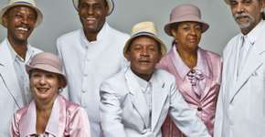 Velha Guarda da Brasilândia lança CD com show