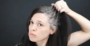O inimigo invisível que pode acelerar os cabelos brancos, segundo a ciência