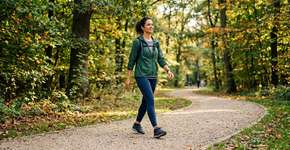 Caminhadas japonesas: a nova tendência para se manter em forma sem esforço e com foco no bem-estar
