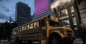 Rizomamóvel, um ônibus que é uma livraria independente