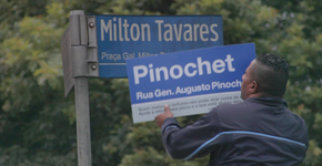 Grupo faz ação impactante nas ruas para lembrar Golpe Militar